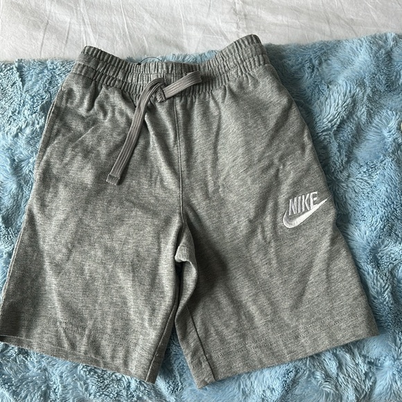 Nike Sportswear french terry shorts M - Picture 1 of 7